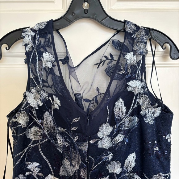 Rickie Freeman for Teri Jon Women's Dress, size 12, blue, floral, sequin - Picture 8 of 12